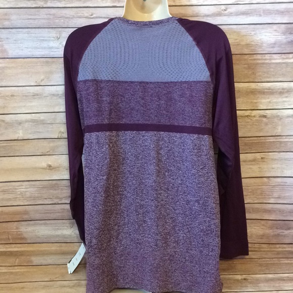 Women’s Long Sleeve Performance Shirt - Picture 4 of 5